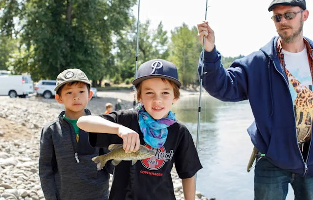 Mariners fishing at the river